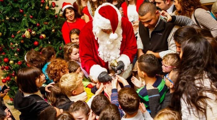 יש בעיר מסיבה