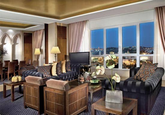 ארבעה בתים וגעגוע