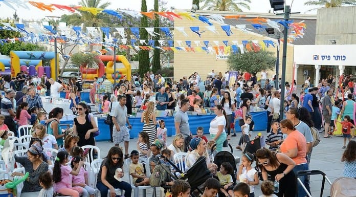 צועדים כל הדרך לבית הספר