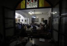 צעירים מזרחיים שמחזירים 'עטרה ליושנה', חפלות עם שירים של ארז ביטון והילולה לכבוד 'הרוטשילדים של המזרח'.