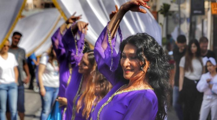 מחול של תקווה: סיפורה המרגש של להקת המחול הפרסי היחידה בישראל – אנסמבל שיראז