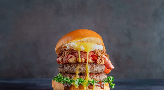 "בורגר סטיישן" משיקה תפריט חדש: שלושה המבורגרים ייחודיים, כל אחד מהם – פצצת טעם