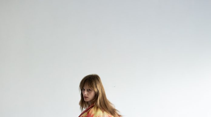 שי אלישוב _ צילום - רוני כנעני _ המחלקה לעיצוב טקסטיל שנקר