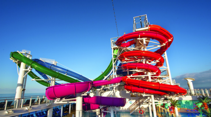 חוויות לילדים ובני נוער בסוכות עם Norwegian Cruise Line