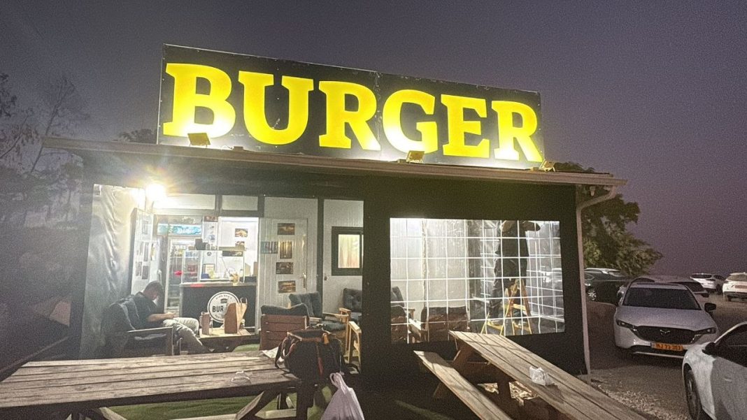 photo_5821076997587799164_y