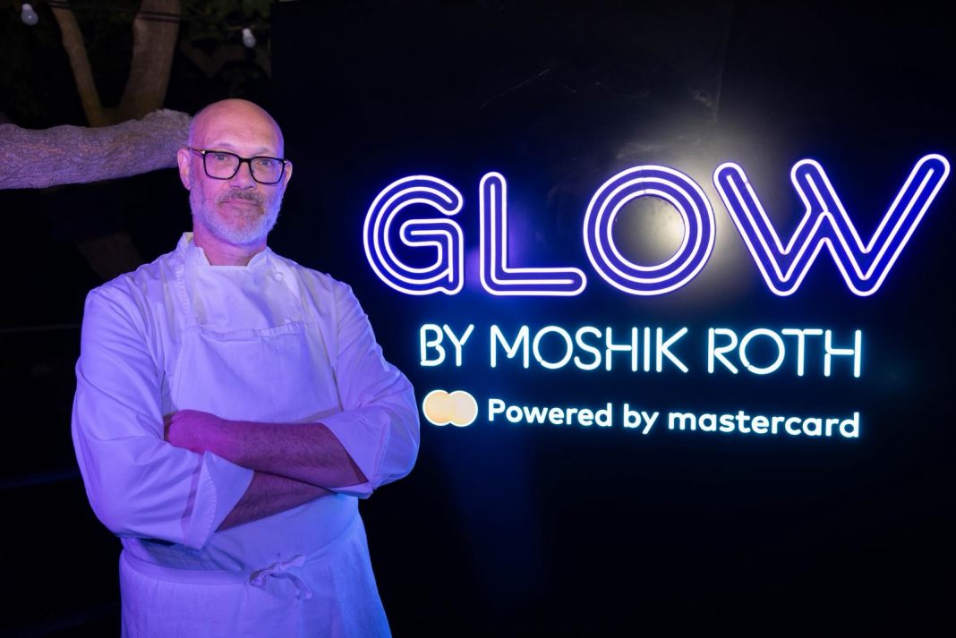 השף מושיק רוט עם מתחם האוכל הזוהר בגן הבוטני צילום שלומי אמסלם