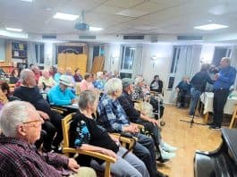 זוכרים ולומדים: פעילות מיוחדת ליום הזיכרון בדיור מוגן נופי מוצא