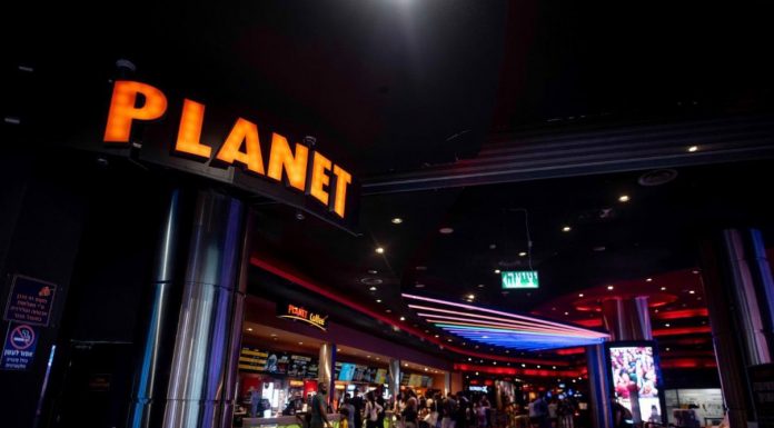 פלאנט ירושלים שוברת את המחיר למשפחות: הורה משלם כמו ילד וכל המשפחה בקולנוע ב-132 ₪ בלבד