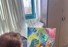 בין אזעקה לשגרה: דיירות דיור מוגן נופי מוצא יוצרות, מתחזקות ולא מוותרות על שגרת החיים