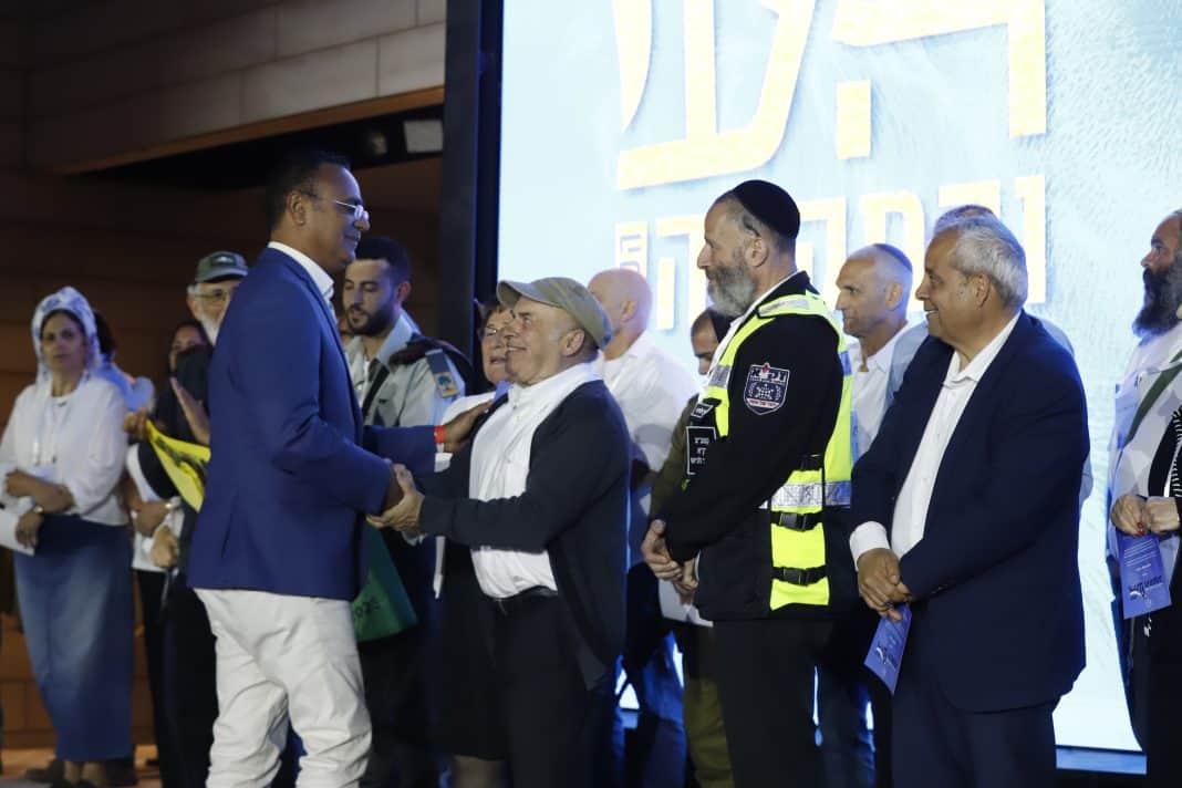 סמי אלקרינאווי מוסלמי ציוני יזם תיירות שאירח מאות מפונים מקבל אות העז