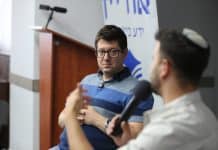 לא מגדל שן, לא מקהלת חצר: אנשי אקדמיה מימין ומשמאל יוצאים נגד "בגידת האינטלקטואלים'