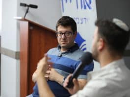 לא מגדל שן, לא מקהלת חצר: אנשי אקדמיה מימין ומשמאל יוצאים נגד "בגידת האינטלקטואלים'