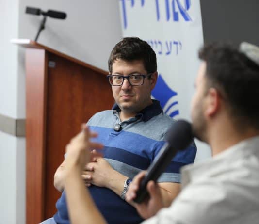 לא מגדל שן, לא מקהלת חצר: אנשי אקדמיה מימין ומשמאל יוצאים נגד "בגידת האינטלקטואלים'